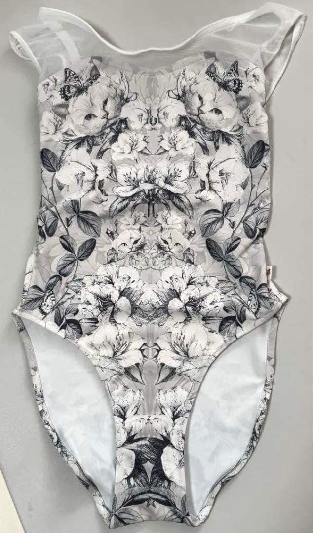 unoa ウノア 新品レオタード 135 PeoMeow ハイレグ 入手困難 - メルカリ