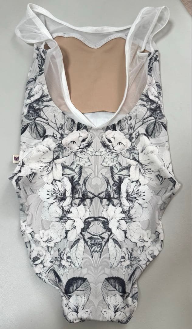 unoa ウノア 新品レオタード 135 PeoMeow ハイレグ 入手困難 - メルカリ