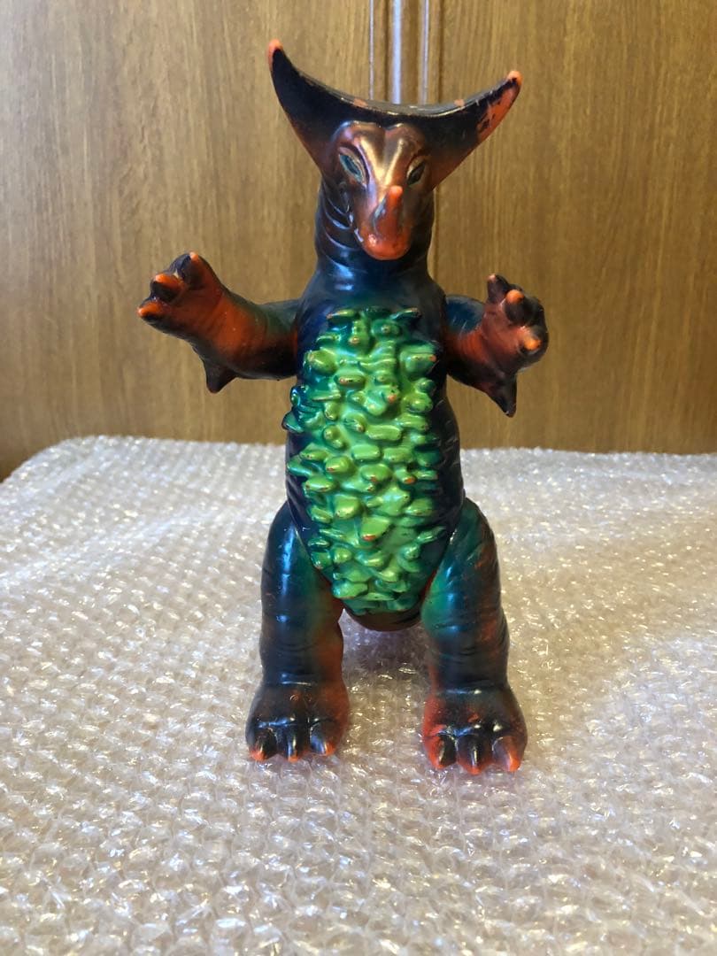 当時物　マルサン　ゴモラ　 円谷プロ　ブルマァク　ソフビ Yahoo!オークション - 当時物 ブルマァク ゴモラ ハワイ版 ソフビ（輸