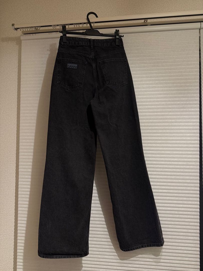 GANNI MAGNY ブラック ストレートデニム トゥモローランド - メルカリ