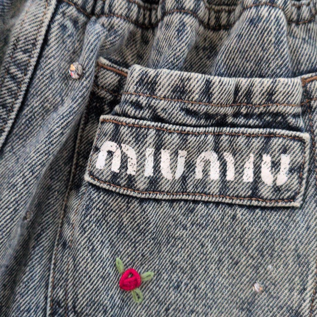 レア♡ミュウミュウ 正規品 刺繍ビジューつきデニムパンツ ジーンズ