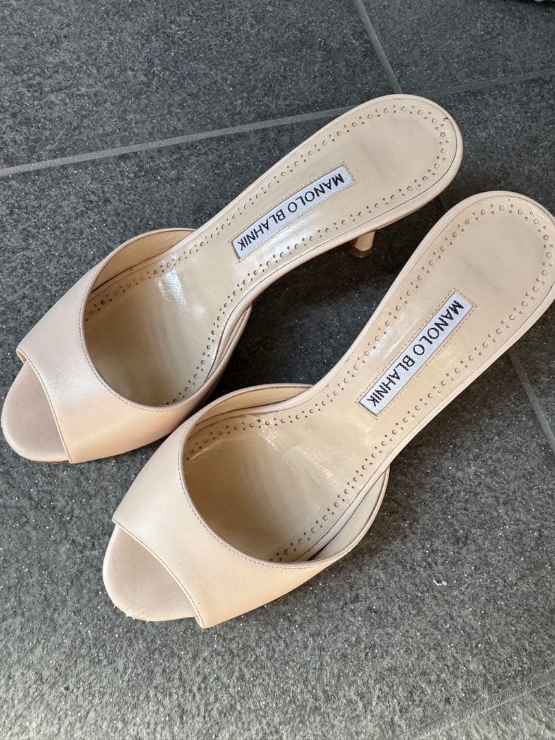 マノロブラニク MANOLO BLAHNIK 36.5 ミュール　サンダル　美脚 Manolo Blahnik(マノロブラニク) サンダル・ミュール(レディース