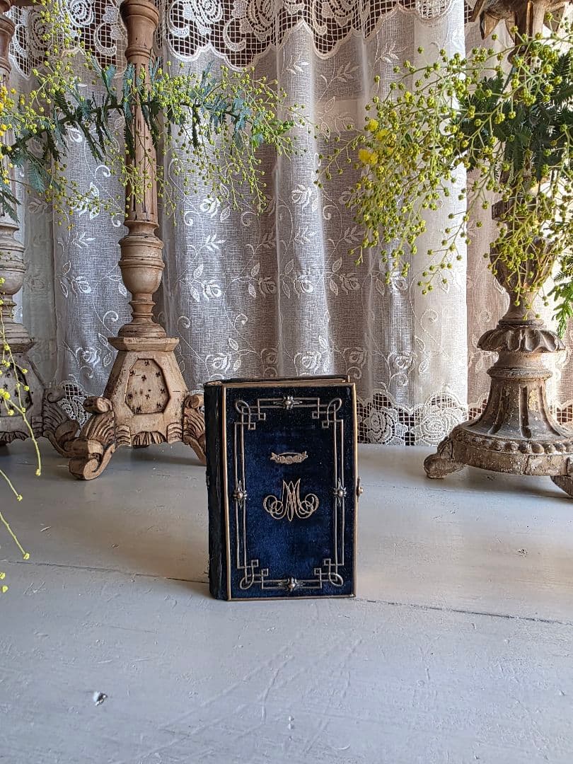 貴重　フランスアンティーク　1855年　ミセル　アヴェマリアのモノグラム 祈祷書 送料無料】フランス アンティーク 1900年代 聖書 祈祷書 ミセル AVE