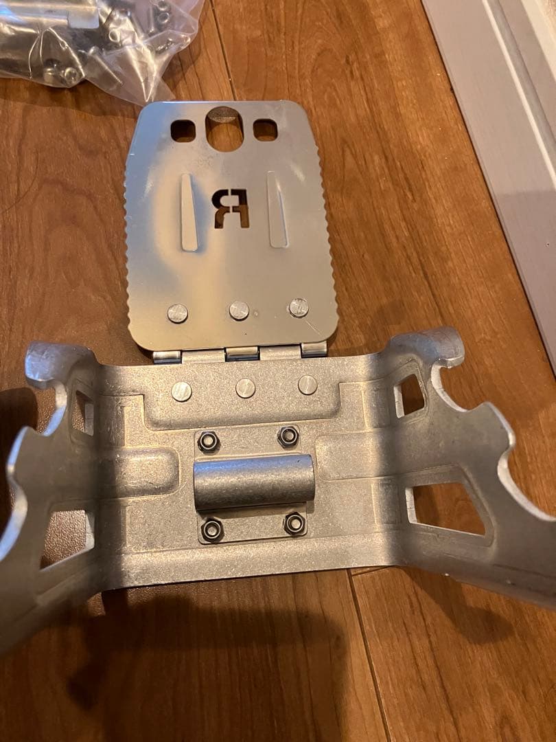 スキーアイゼン アイゼくん IK-9N - メルカリ