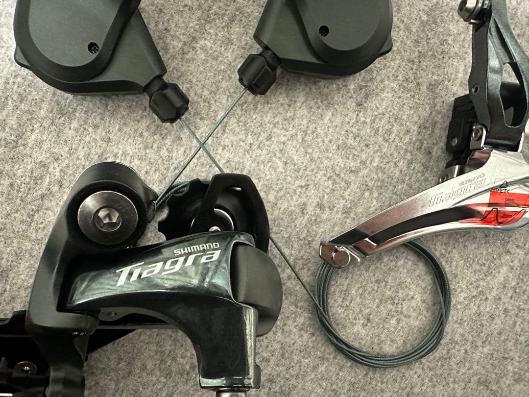 Tiagra SL-4700 コンポセット フラットバー用 - メルカリ