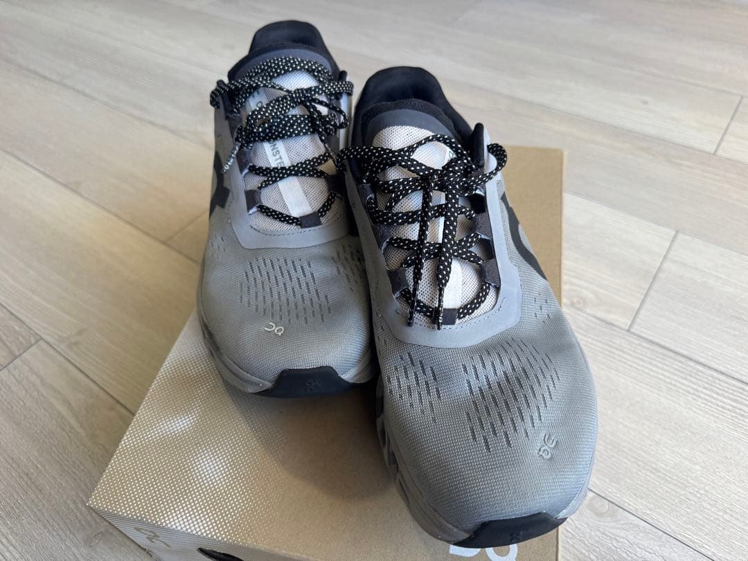 『正規品』on クラウドモンスター 26.5cm 箱無し