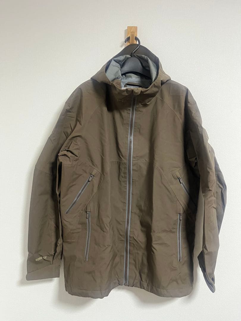 BURTON [ak] GORE-TEX 3レイヤーフーバージャケット ブラウン Men's [ak] Swash GORE-TEX Jacket, Chestnut Brown — Val Surf