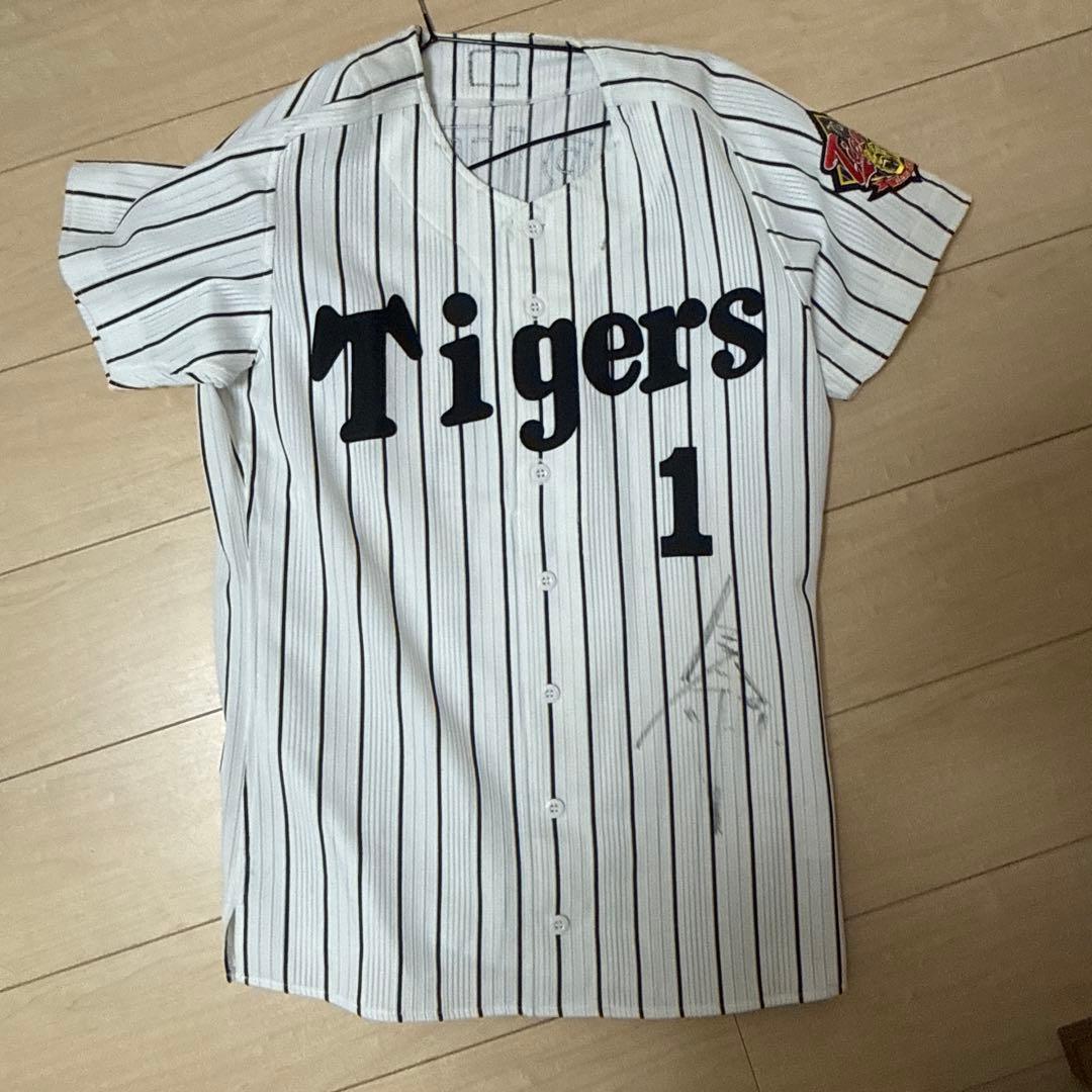 激レア」阪神タイガース鳥谷当時着用サイン入りユニフォーム - メルカリ