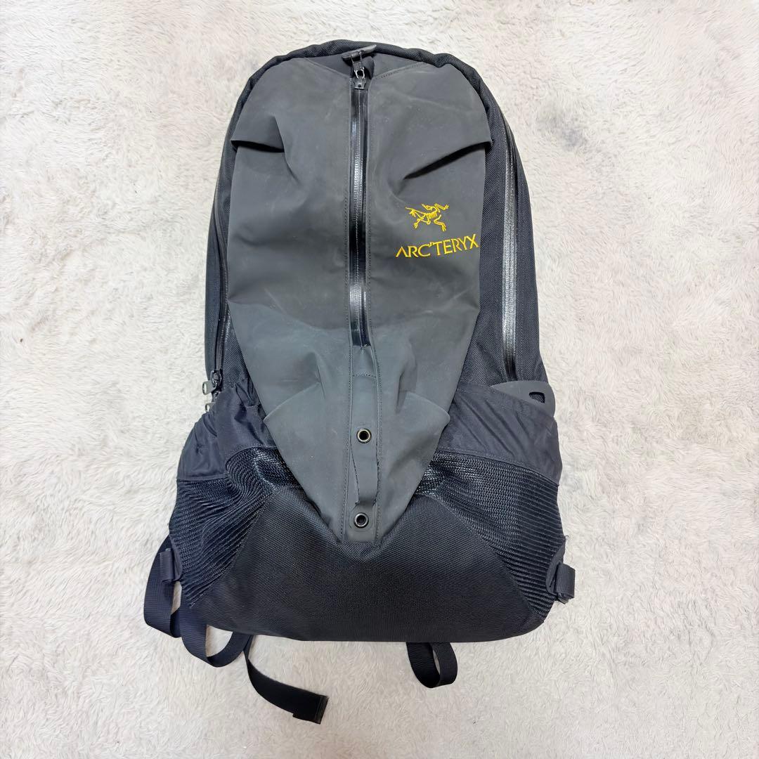 ARC'TERYX リュック Rush SK 16 Backpack – Arc'teryx Tokyo Ginza