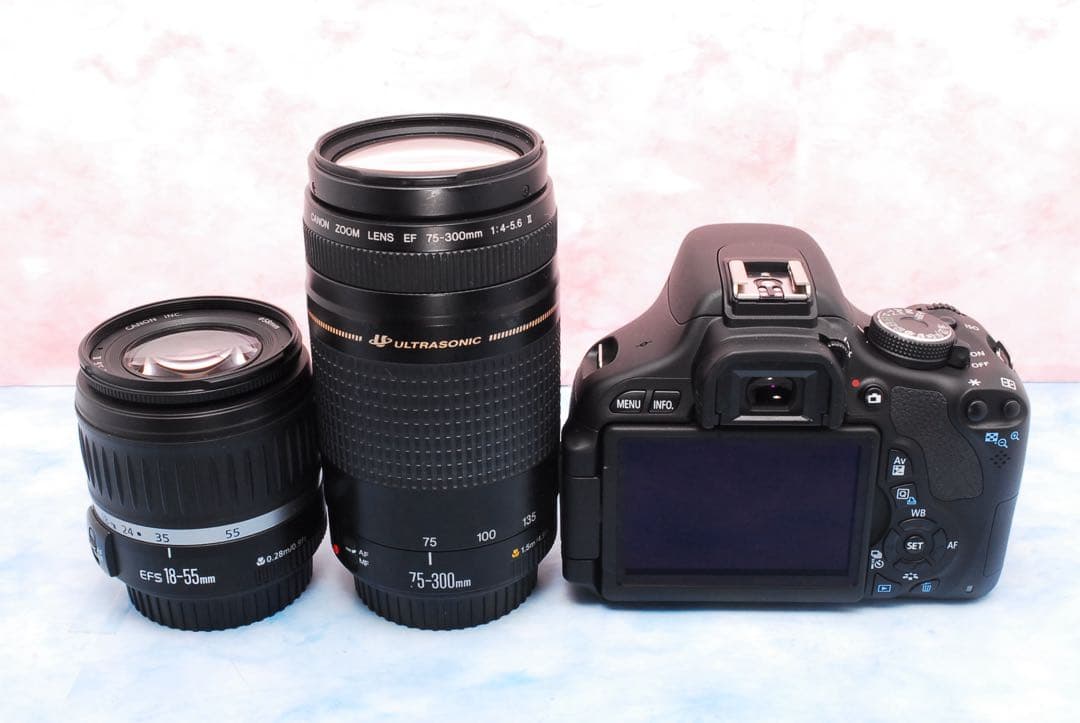 Canon Kiss X5☆超望遠レンズ付Wレンズ☆一眼レフカメラ☆S数極少