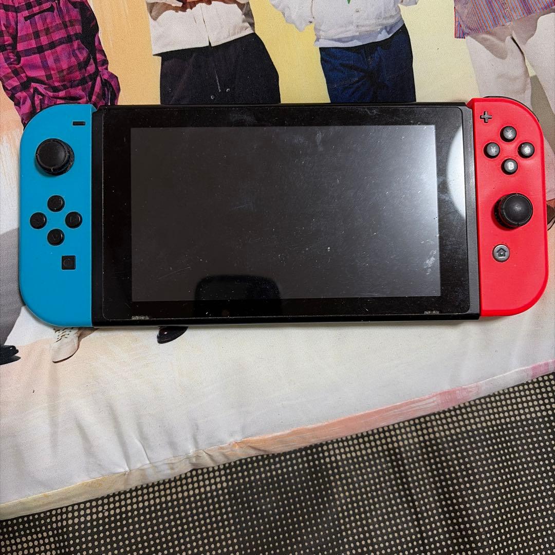 Nintendo Switch ネオンブルー・レッド 本体 中古 Nintendo Switch OLED with Neon Red & Neon Blue Joy-Con - Japan