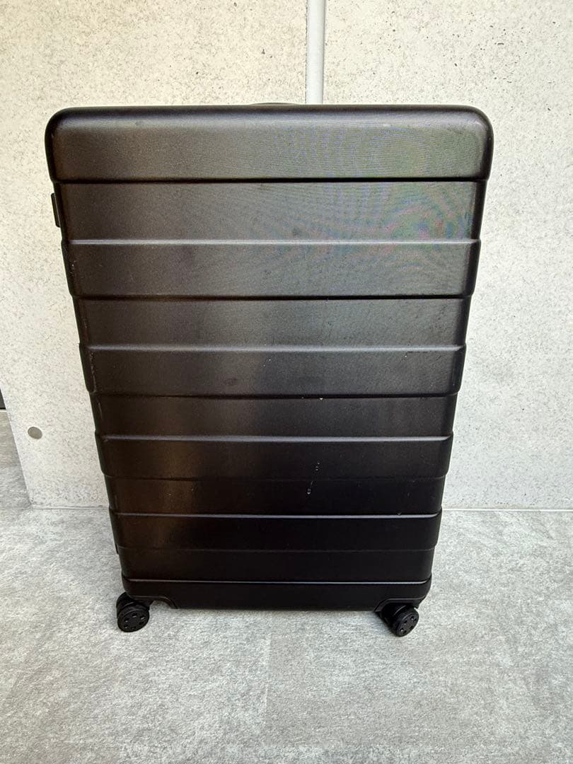 【世田谷区・目黒区】無印良品 ハードキャリーケース（105L・黒） 無印良品 バーを自由に調節できる ハードキャリーケース 105L 黒