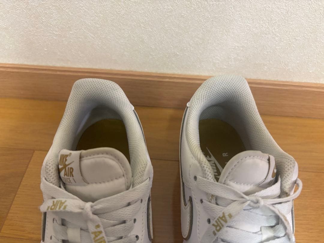 ナイキ エアフォース1 '07 ホワイト×ゴールド ガムソール 26.5cm