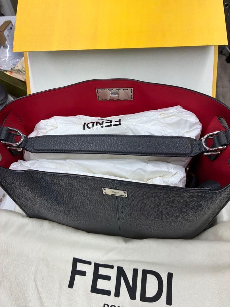 フェンディ ピーカブー エックスライト フィット 7VA447 グレー - メルカリ