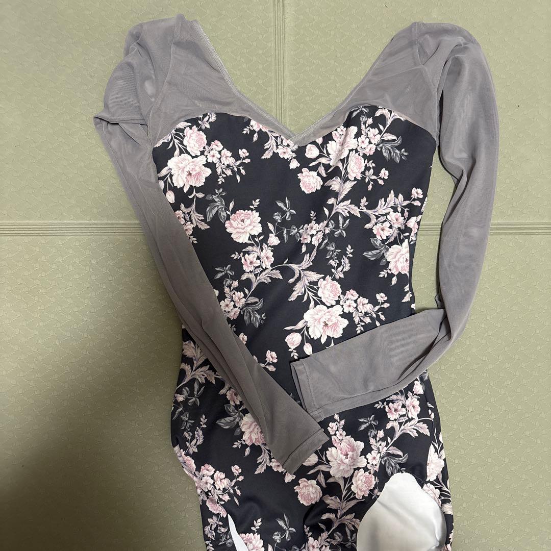 stina 花柄 長袖レオタード Mサイズの通販はau PAY マーケット - 輸入