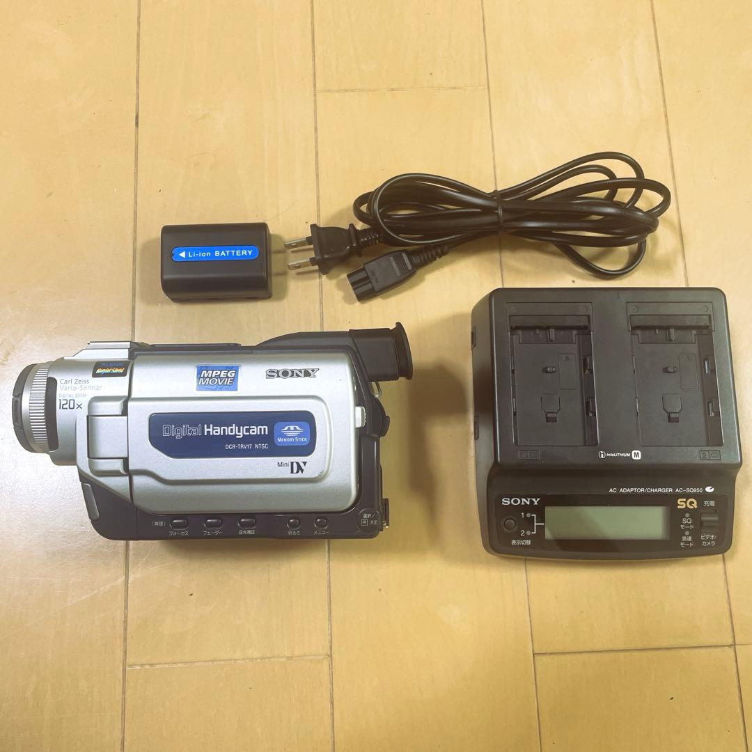 動作確認済み　超美品　SONY DCR-TRV17K バッテリー＆充電器付き 中古】 SONY Handycam DCR-TRV17 ソニー デジタルビデオカメラ k1730
