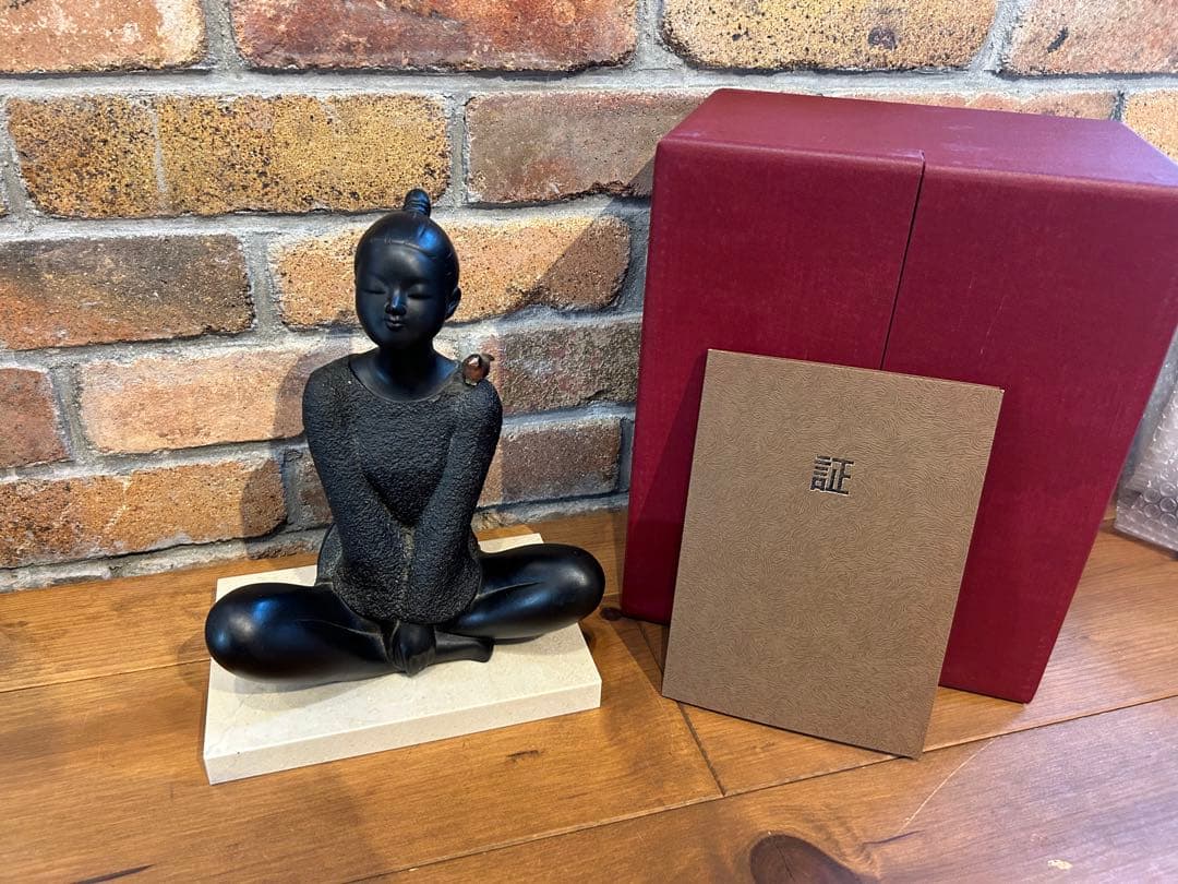 金工師 板保次作 銅製 「おすまし」 ブロンズ像 - メルカリ