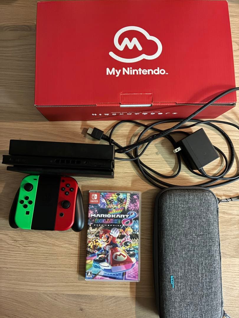 Nintendo Switch 本体ケース付き　マリオカートソフト Nintendo Switch [本体＋ソフトセット購入] 有機ELモデル ホワイト ＋