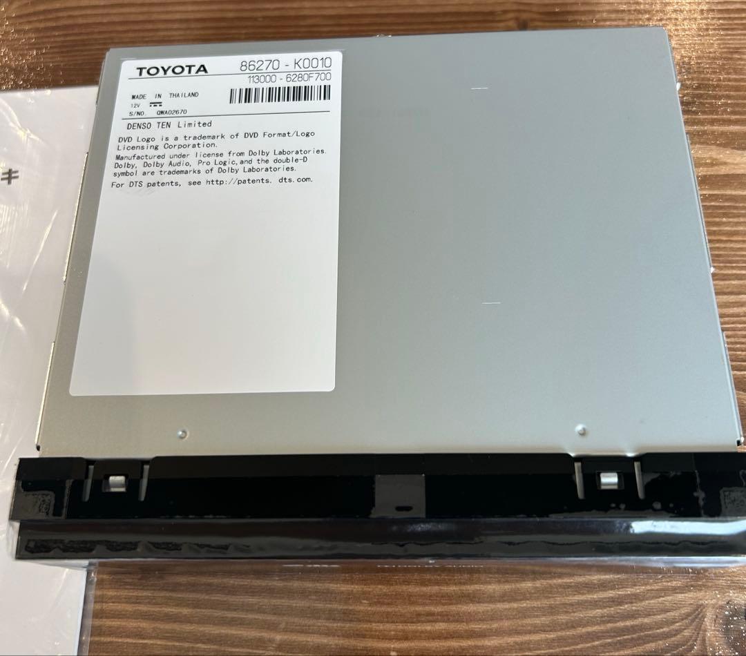 トヨタ純正 CD.DVDデッキ 86270-k0010 新品未使用品 - メルカリ