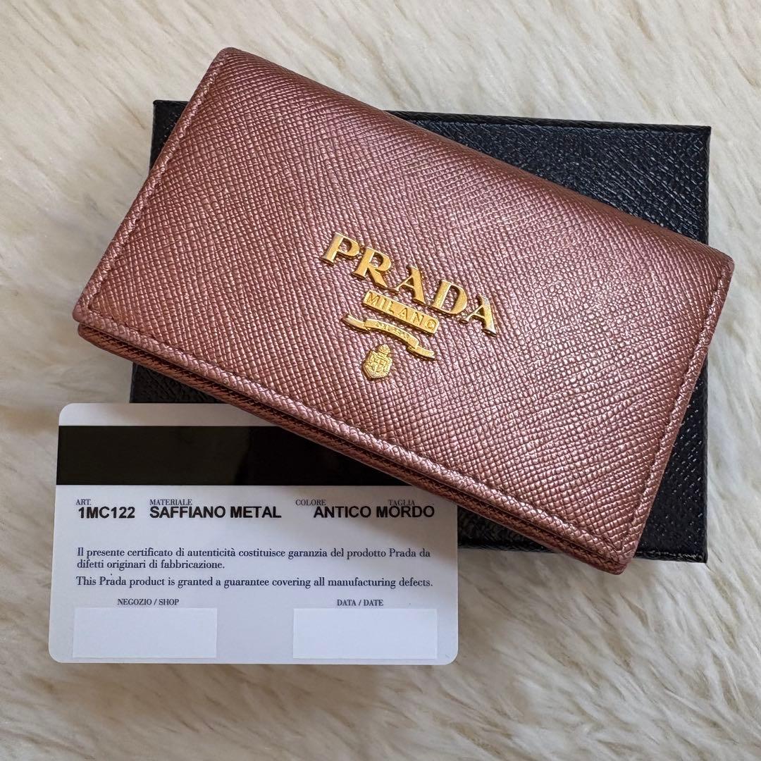 美品 PRADA カードケース 名刺入れ サフィアーノレザー ピンク 美品 PRADA サフィアーノ カードケース ピンク レザー 三角ロゴ - メルカリ