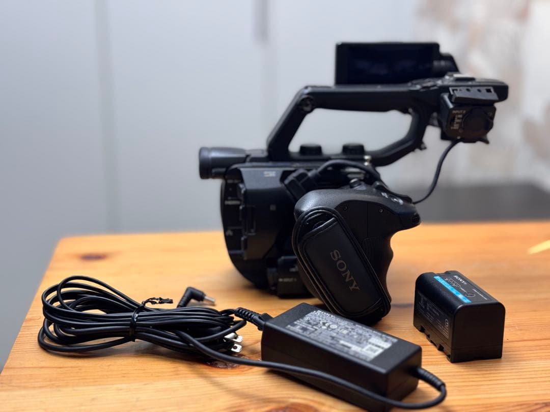 値下げ！SONY PXW-FS5 4K 35mmCMOSセンサー　注意事項あり SONY PXW-FS5｜撮影機材レンタルからEDIT・MA作業まで24時間安心