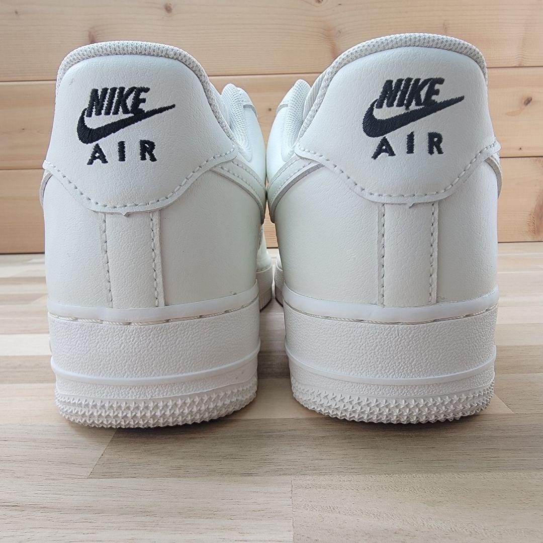 ナイキ ウィメンズ エアフォース1 ’07 エッセンシャル 24.5cm