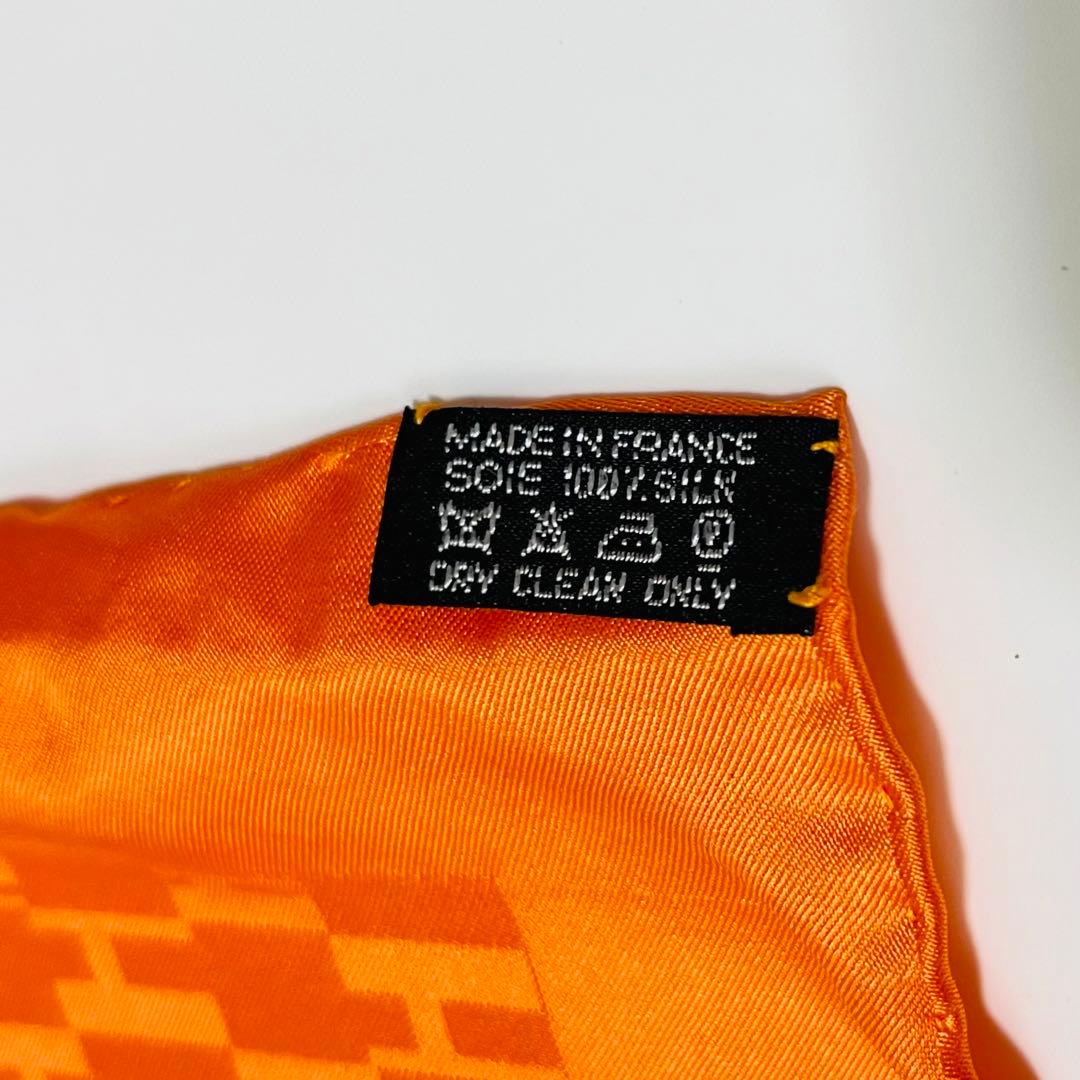 未使用 箱付き HERMES シルク100% カレ40 プチカレ ハンカチーフ