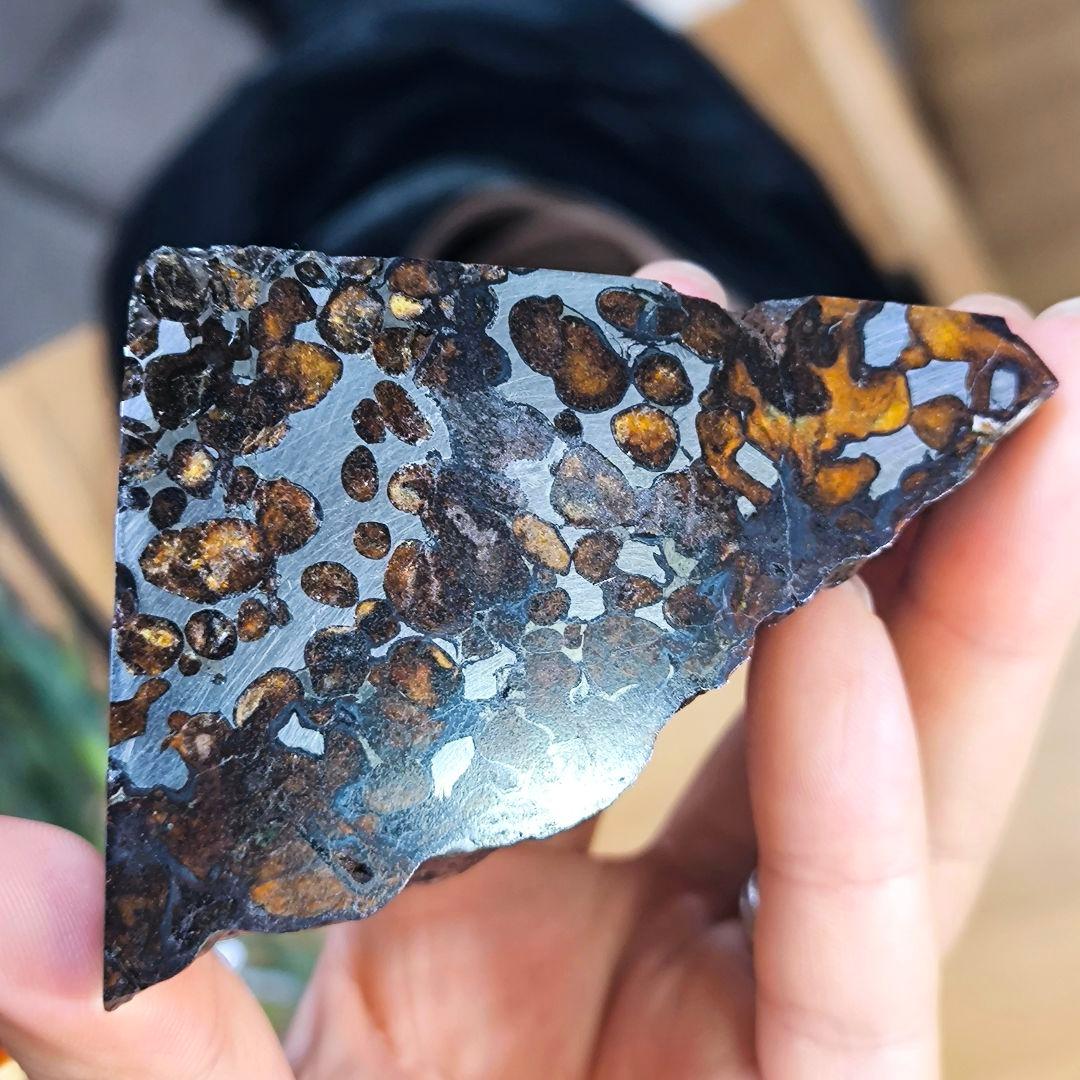 大型 セリコ隕石 435g 外皮付き パラサイト 石鉄隕石