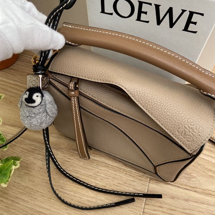 ロエベ LOEWE ベビーペンギンバッグチャーム アナグラムダイス