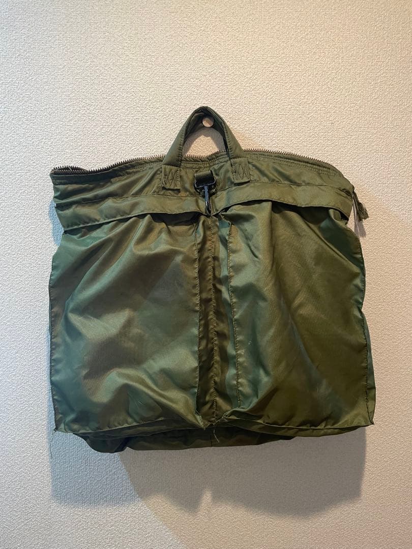 80s 1980年 ： 米軍実物 ヘルメットバ ッグ USAF アメリカ軍 80s 1982年 米軍実物 ヘルメットバッグ ブラスジップ USAF 古着 - メルカリ