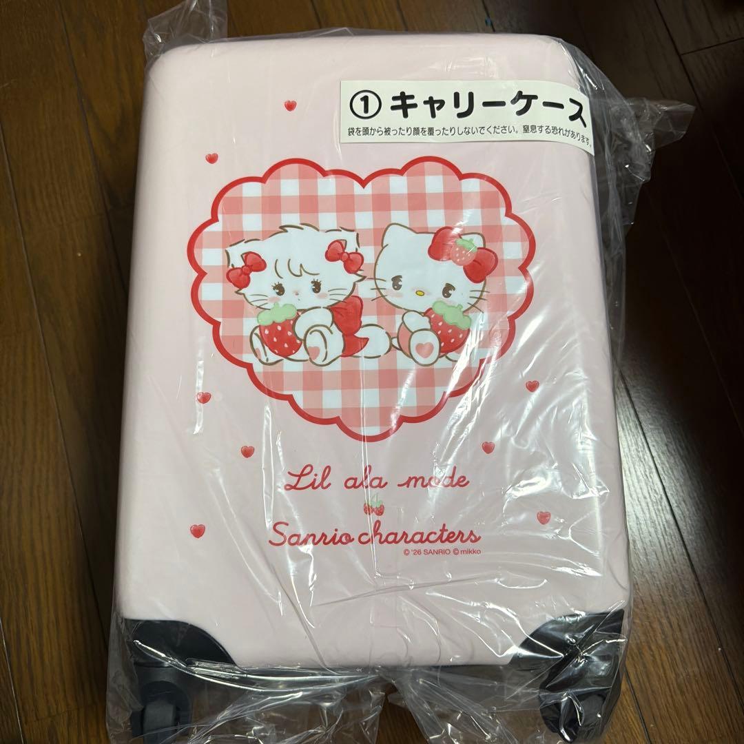 mikkoさん 1番くじ キャリーケース サンリオコラボ - メルカリ