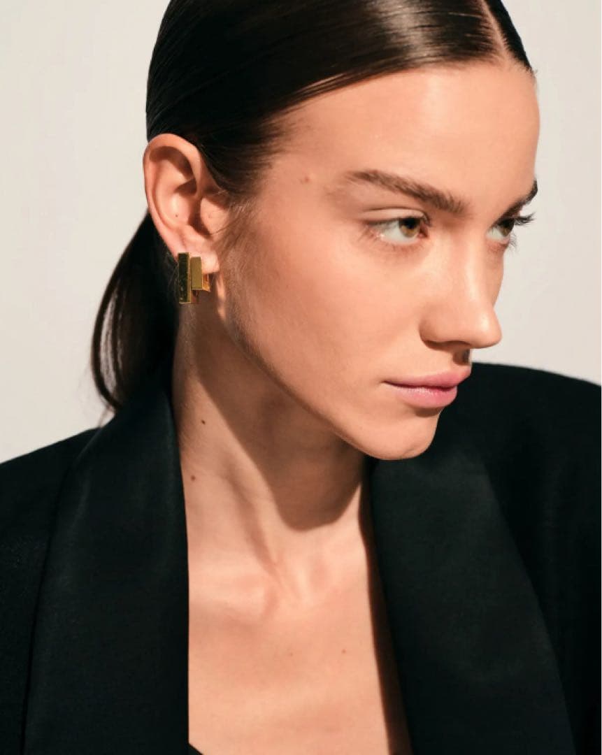 大人気Tom Woodトムウッド スクエアフープピアス ゴールド ユニセックス