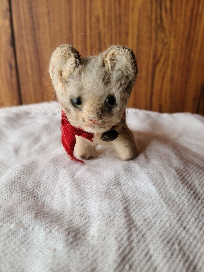 アンティークシュタイフ　小さな猫のぬいぐるみ Steiff（シュタイフ） ☆シュタイフ社ぬいぐるみ 可愛いチビ猫