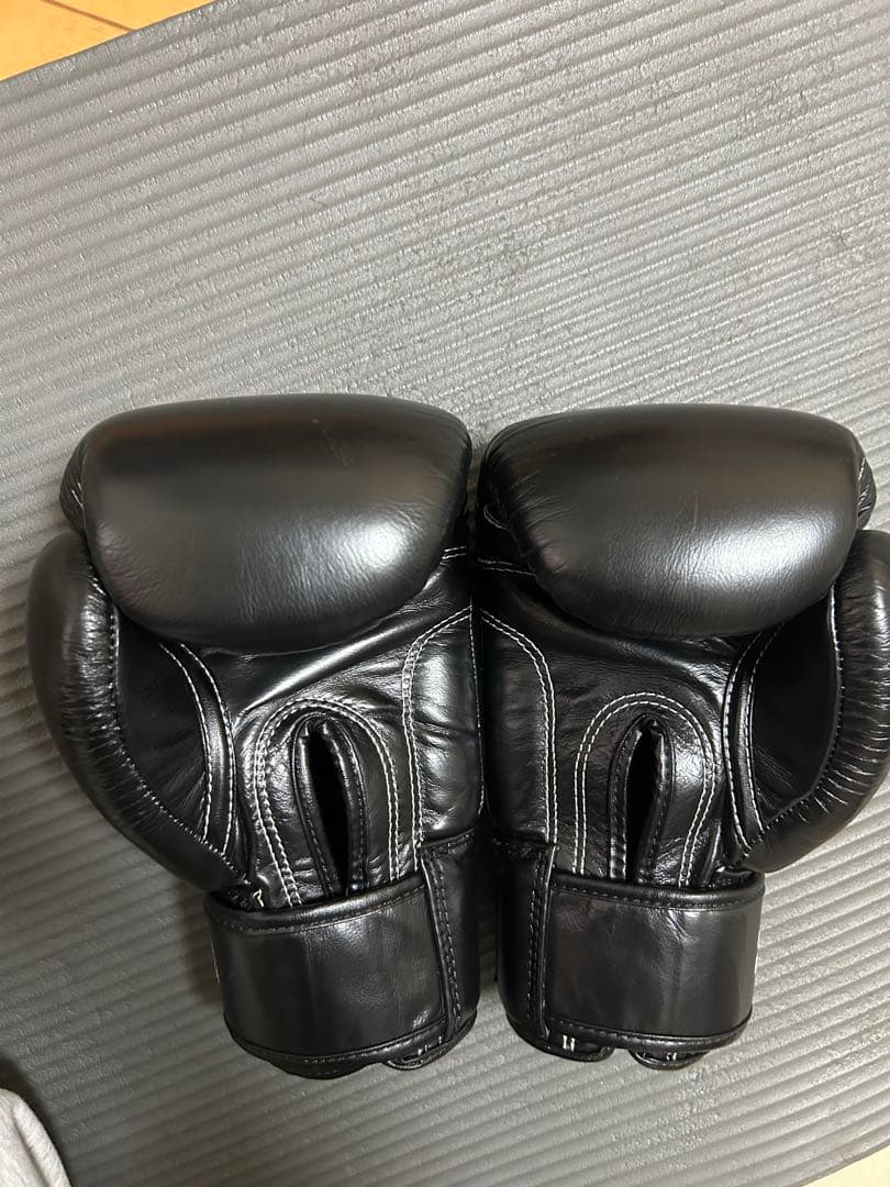 WINDY ボクシンググローブ 8オンス ブラック