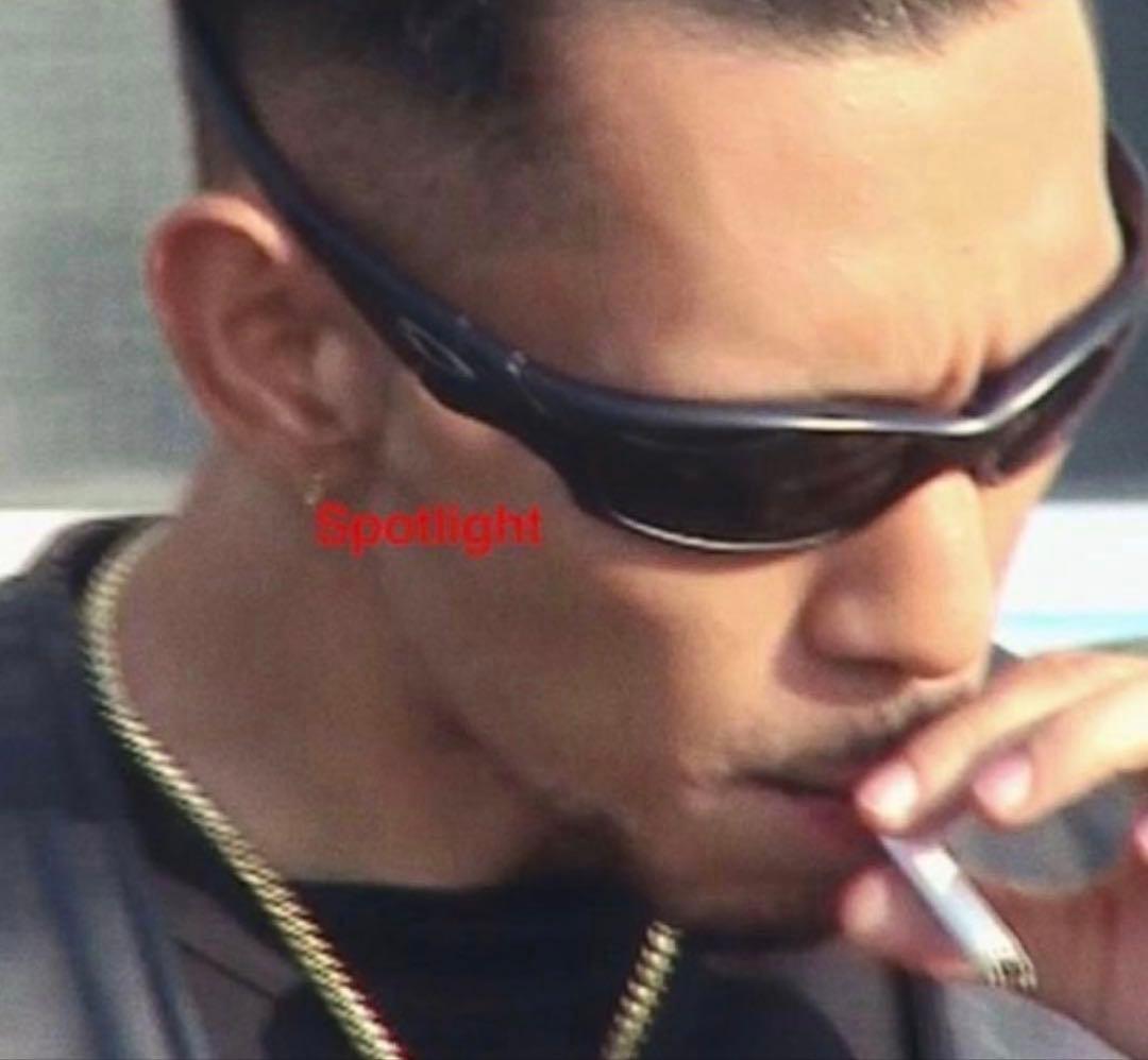 s*k様 oakley サングラス　IO着用 OAKLEY ] 世界的ラッパーIO氏ご着用サングラス ストレートジャケット