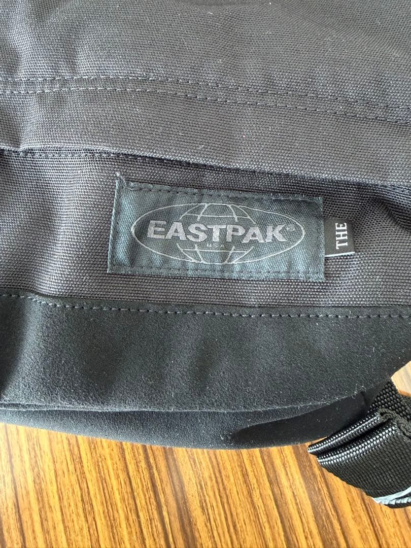 バッグ THE DAY PACK by EASTPAK BLACK 20.5L