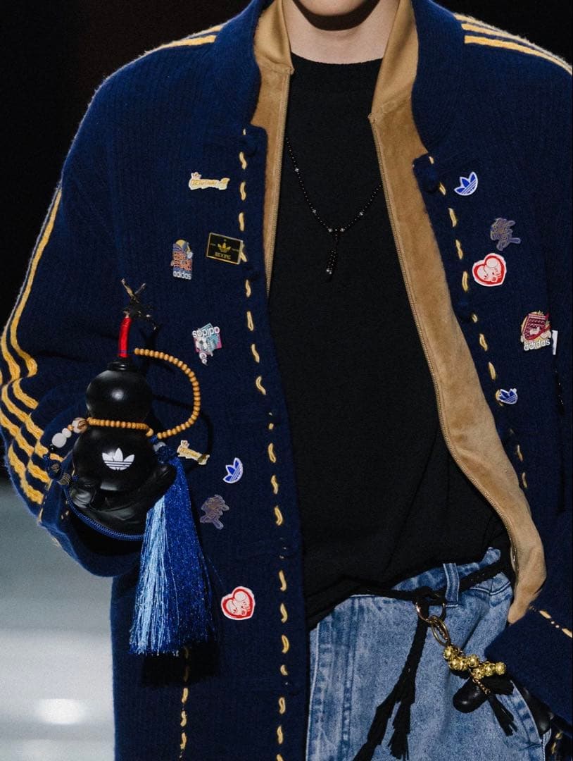 海外限定2XS Adidas New Year FW25ジャケット KR5064 | Shop at