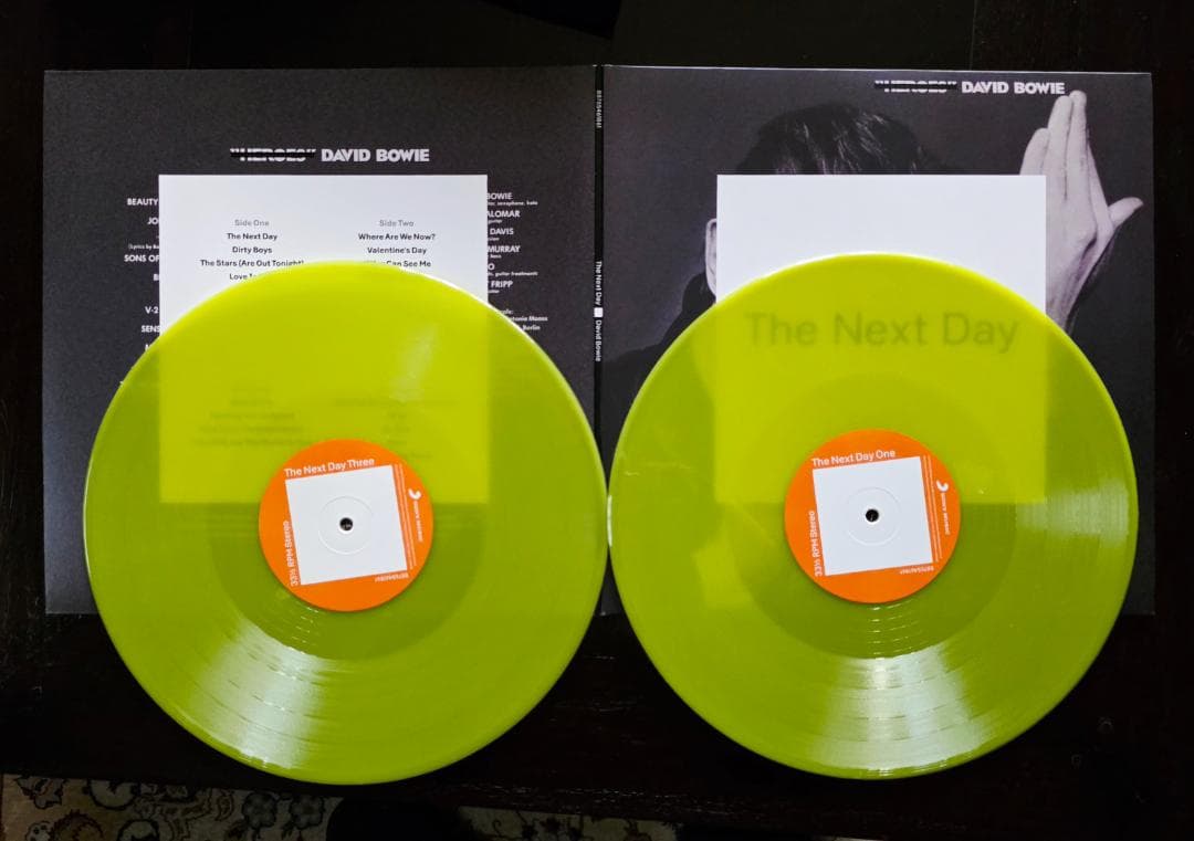 美品 デヴィッドボウイ 「The Next Day」 カラー2枚組LP - メルカリ