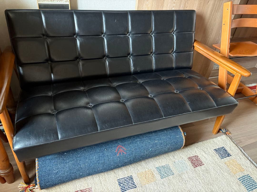 カリモク60 Kチェア 2シーター・スタンダードブラック　ソファ　最終価格です カリモク60 Kチェア 2シーター・スタンダードブラック | D&DEPARTMENT