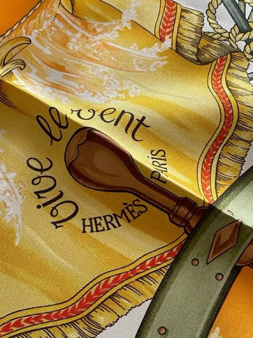 HERMÈS シルクスカーフ 舵と船のデザイン