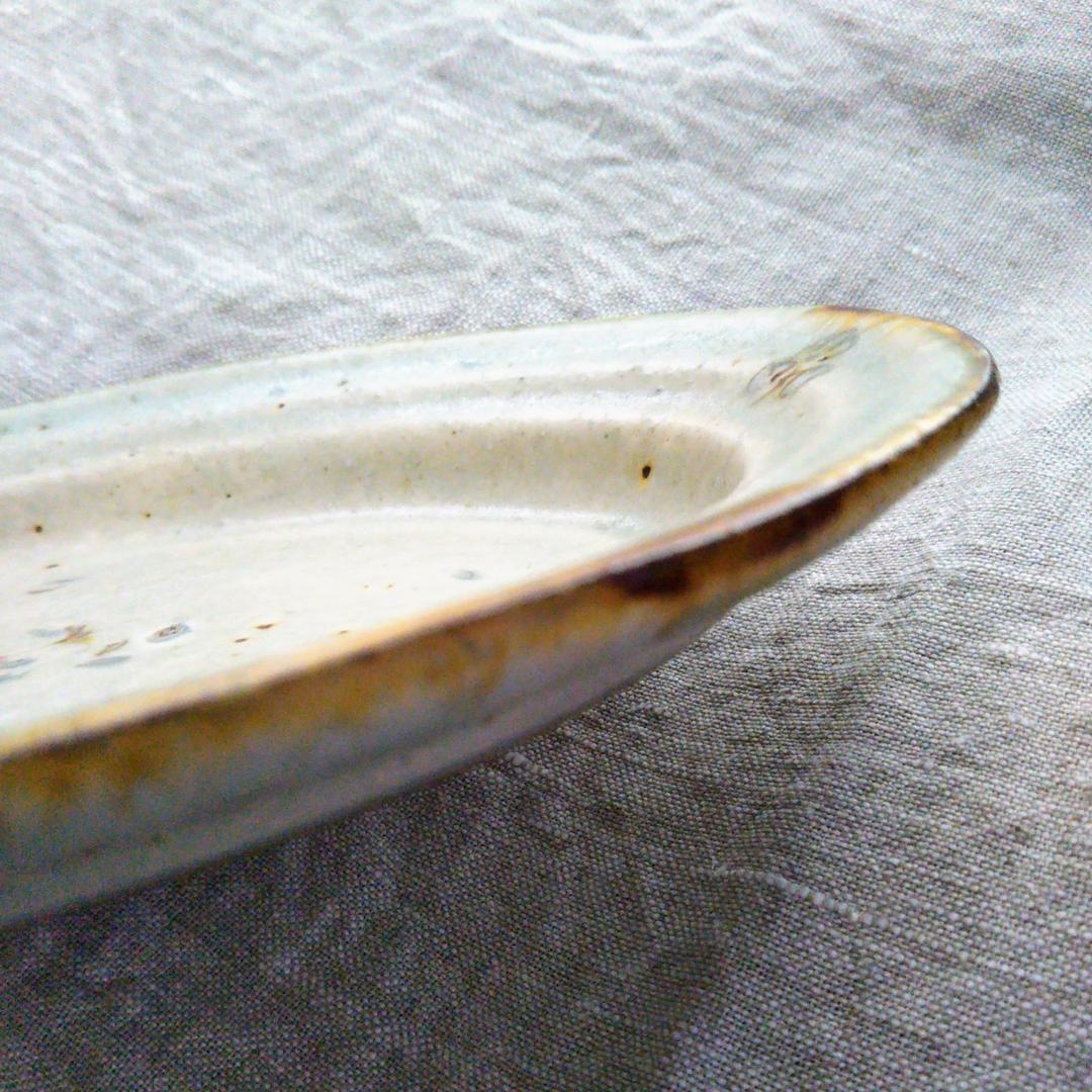 市野吉記さん(コウホ窯)小花オーバルリムプレート - メルカリ