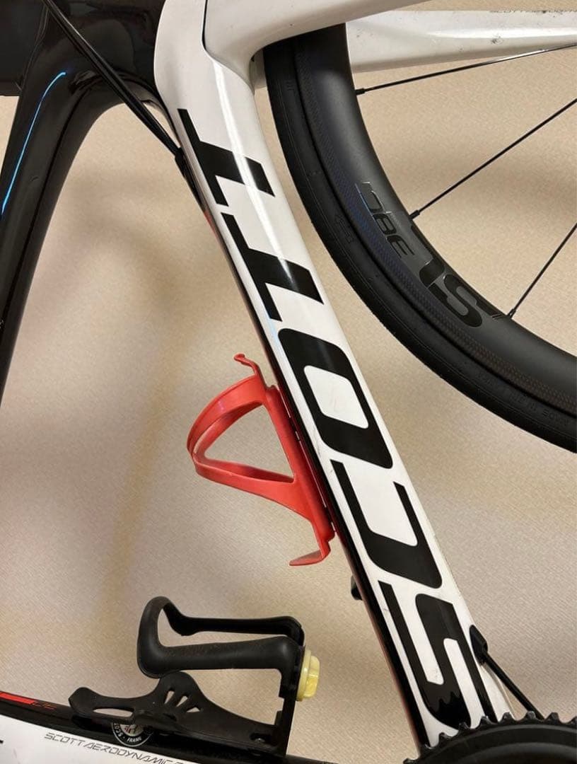 新春限定セール】SCOTT FOIL30 エアロロード＋サイクルスタンド - メルカリ