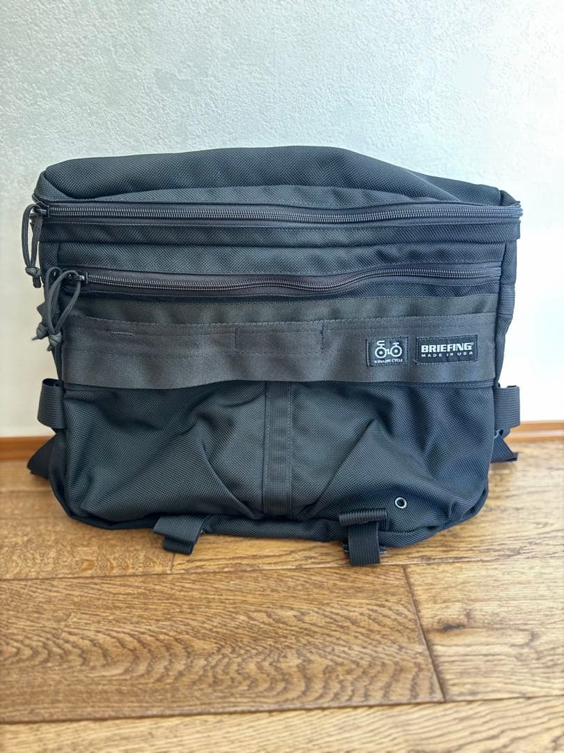 別注BRIEFING メッセンジャーバッグ ブラック　木梨サイクル BRIEFING KINASHI CYCLE ショルダー メッセンジャー バッグ コラボ