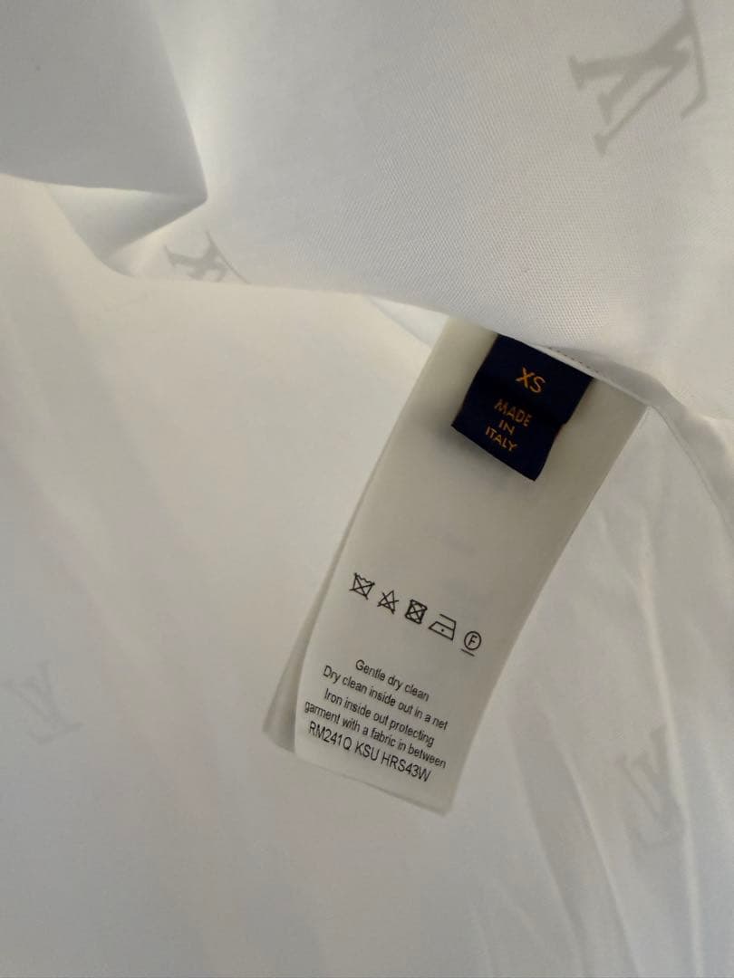 D*n様 2025年新作 Louis Vuitton モノグラム ホワイトシャツ