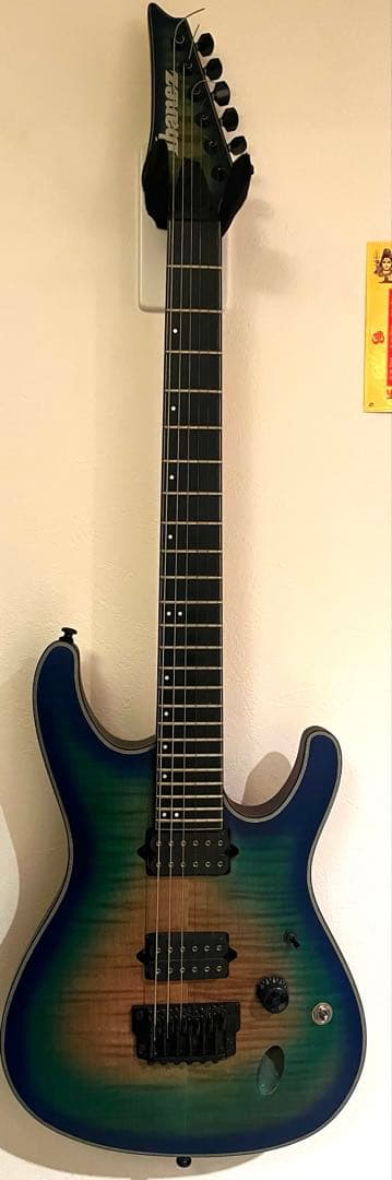 ギター Ibanez Iron Label S Series SIX6FDFM エレキギター】Ibanezのシンボリックなアーチド・トップ&バック”S