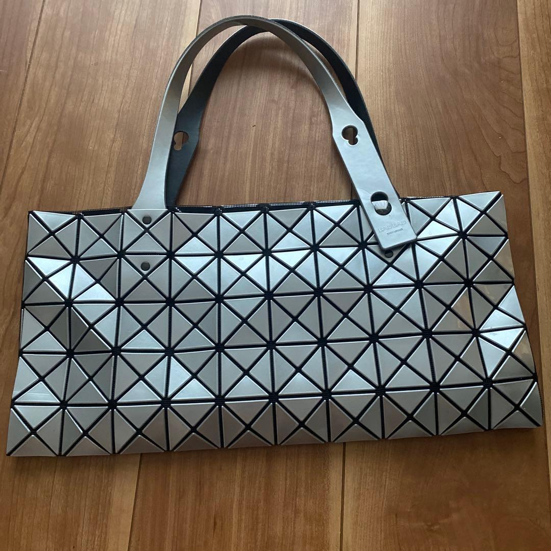 美品【イッセイミヤケ】BAO BAO ハンドバッグ シルバー トートバッグ