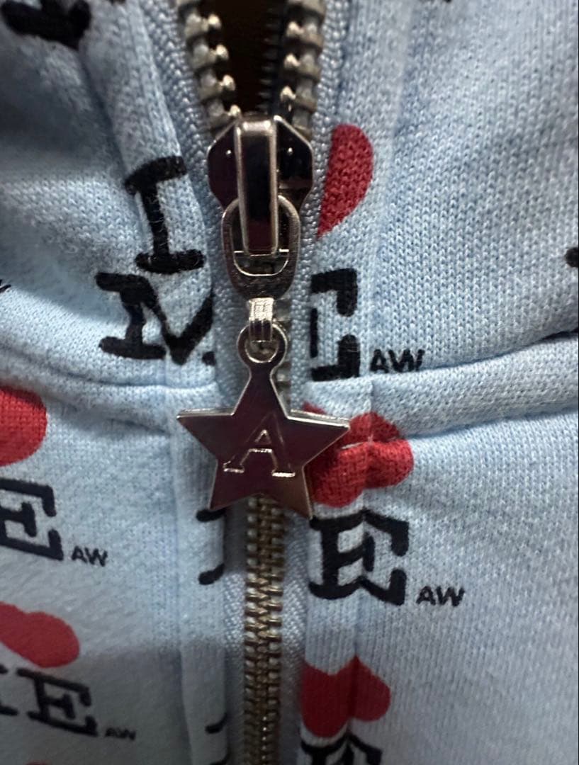 廃盤 Ashley Williams I ♥︎ ME 水色 パーカー - メルカリ