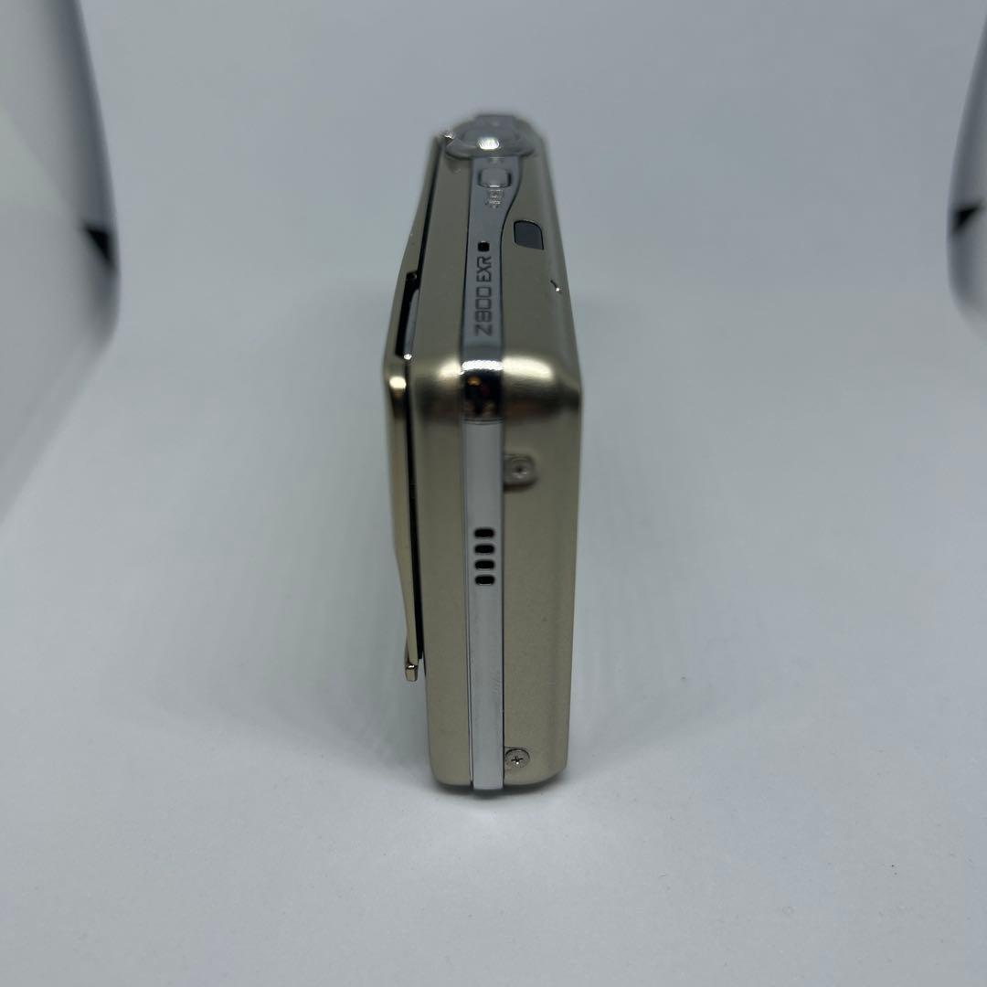 最終値下【美品】FinePix Z800 EXR ゴールド 1200万画素