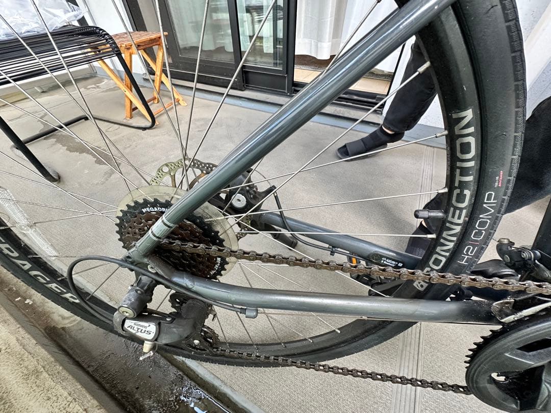 東京引き取り限定 TREK クロスバイク グレー Mサイズ