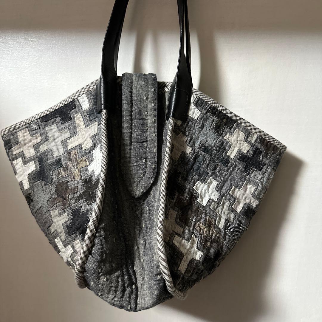 たみぽんハンドメイドパッチワークキルトの個性的なハンドバッグ c74e8698e54a6877c28b21e14bc07f
